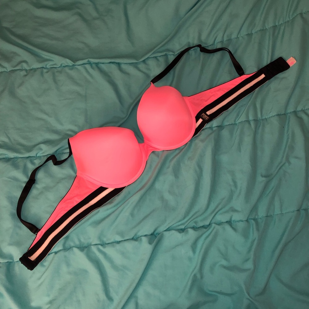PINk Wear Everywhere Push-Up Bra
